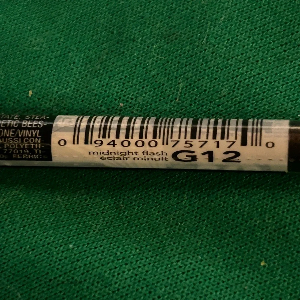 Avon Glimmersticks Chromes Eyeliner. Midnight Flash